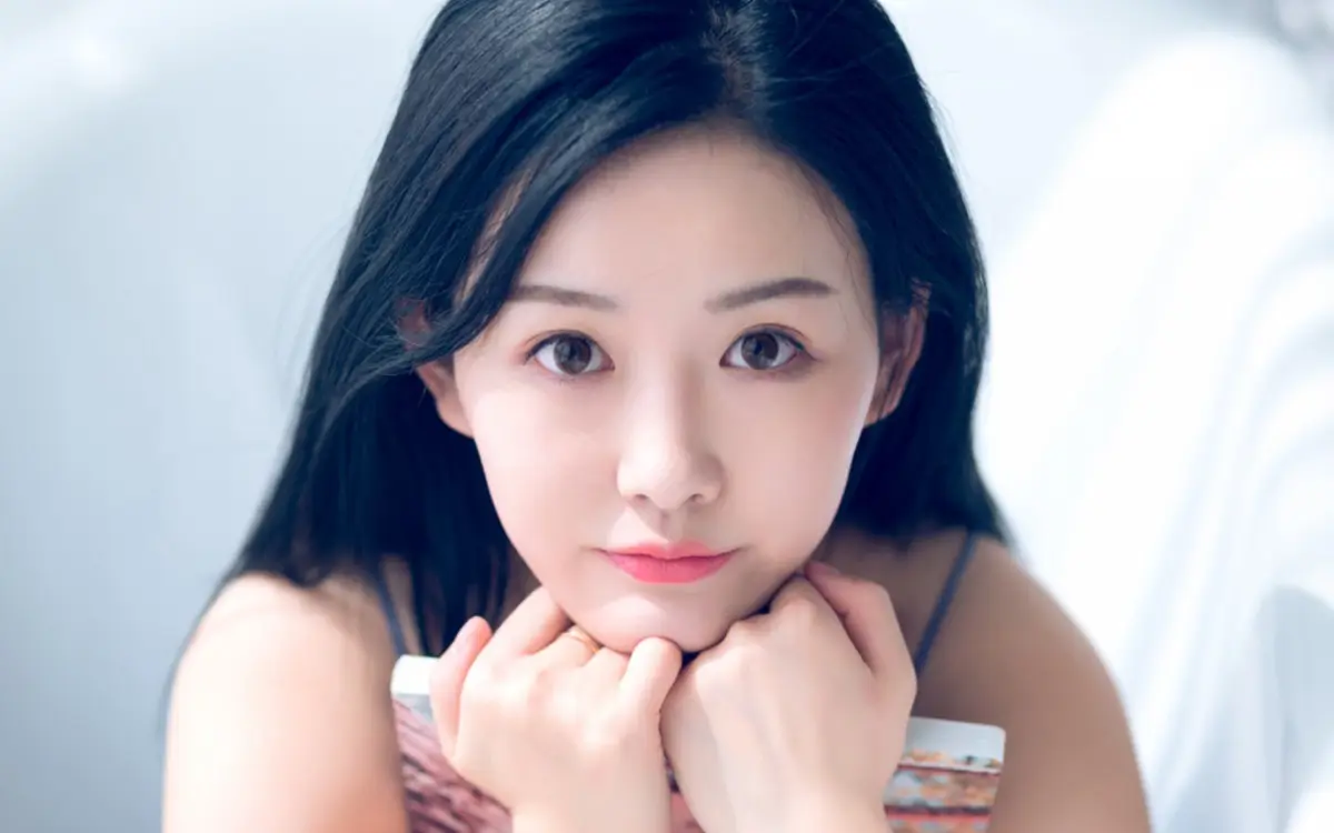 迪庆哈尔滨私人伴游燕子